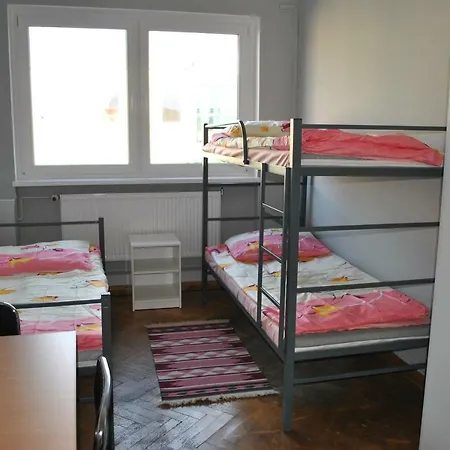 Hostel Pod Topolami-3